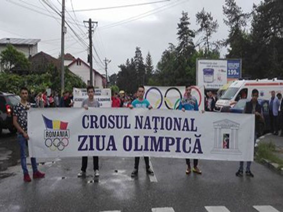 Imagine asociată noutății: Crosul ”Ziua Olimpica”.