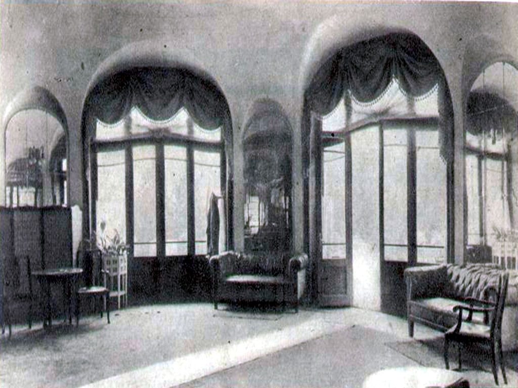 Interior hol Hotel Palace