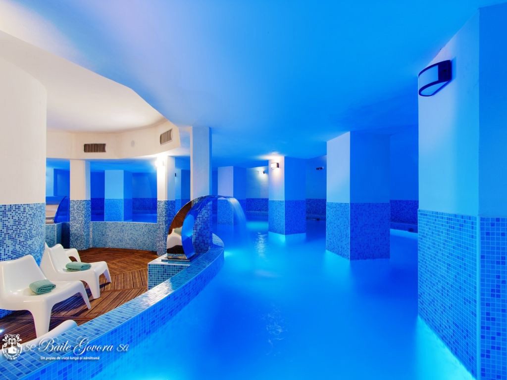 Piscina interioara Hotel Palace