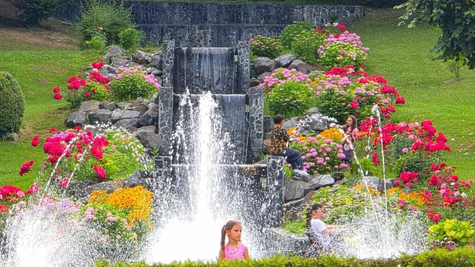 Galeria foto: Băile Govora – stațiune și parc, vara 2026