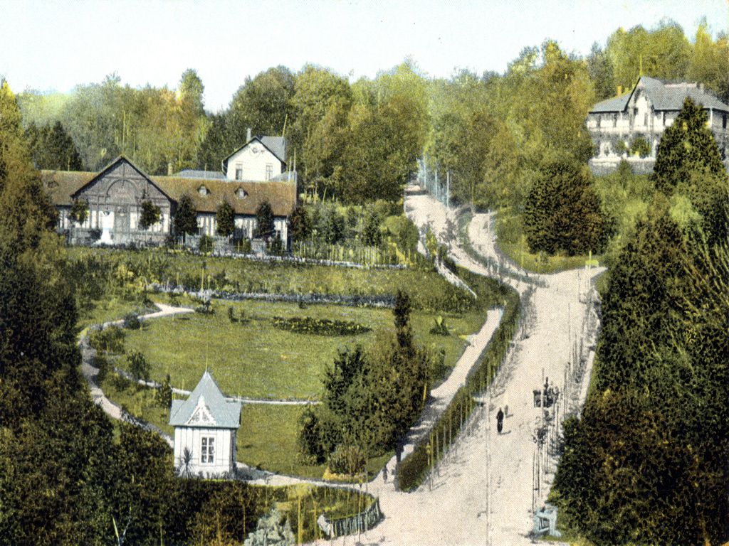 Pavilionul central de bai